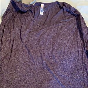 BNWT LuLaRoe Lynaee Shirt sz med